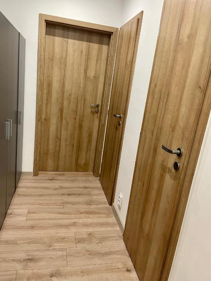 City Ela Center Košice Buitenkant foto